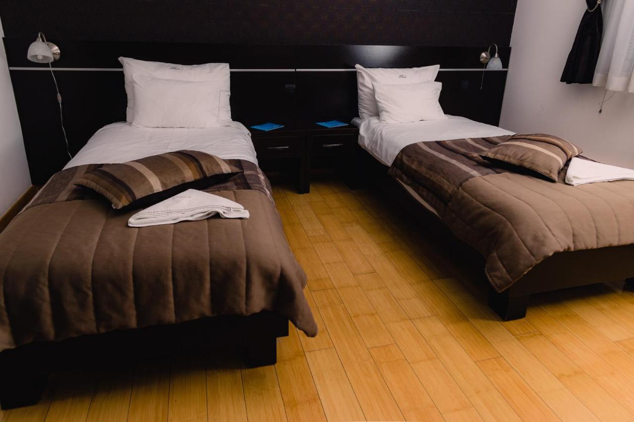 Hotel Novak 兹沃尔尼克 外观 照片