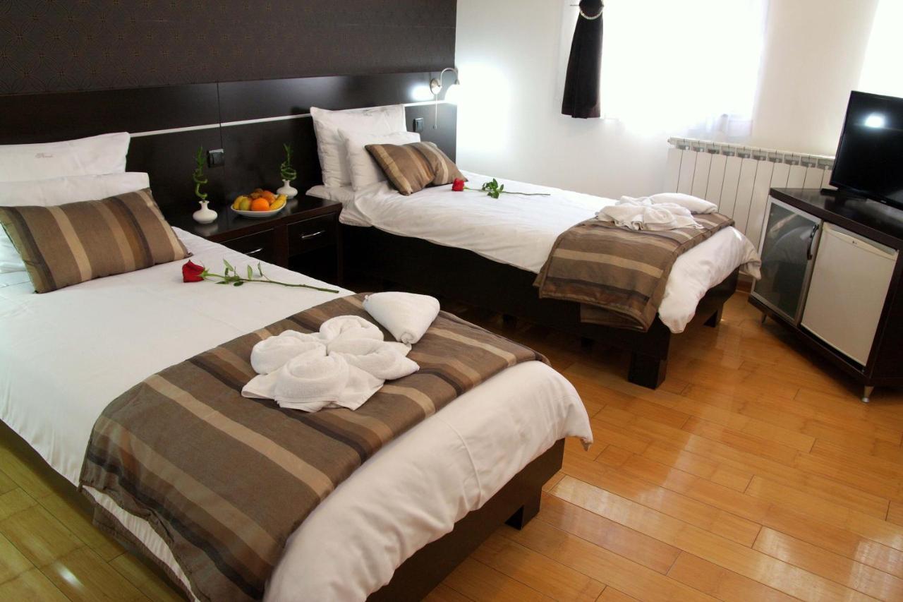 Hotel Novak 兹沃尔尼克 外观 照片