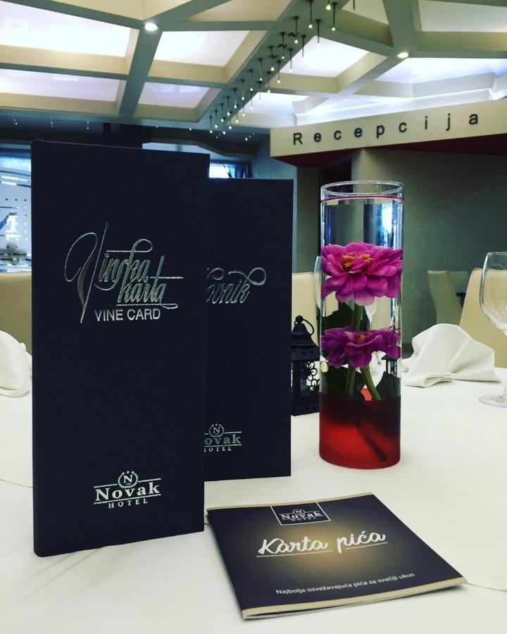 Hotel Novak 兹沃尔尼克 外观 照片